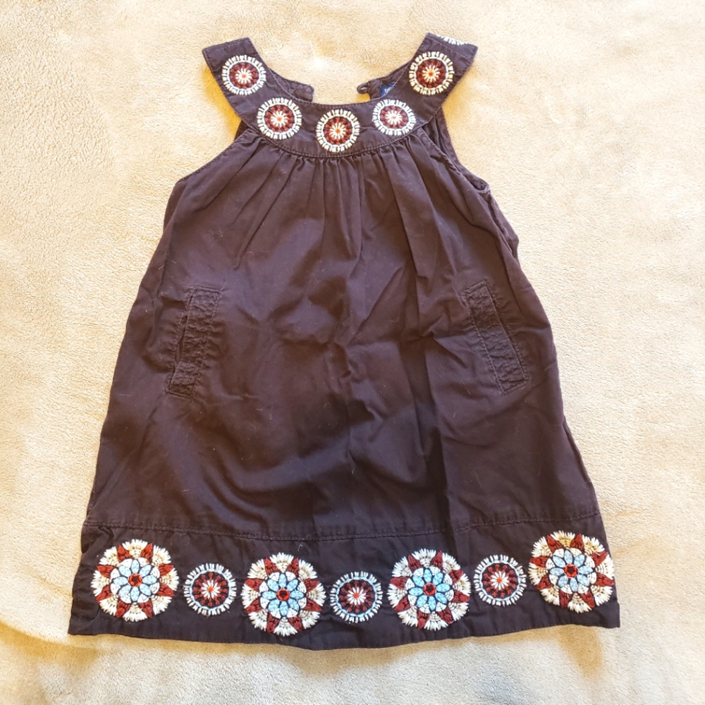 Gap embroidered dress 3t